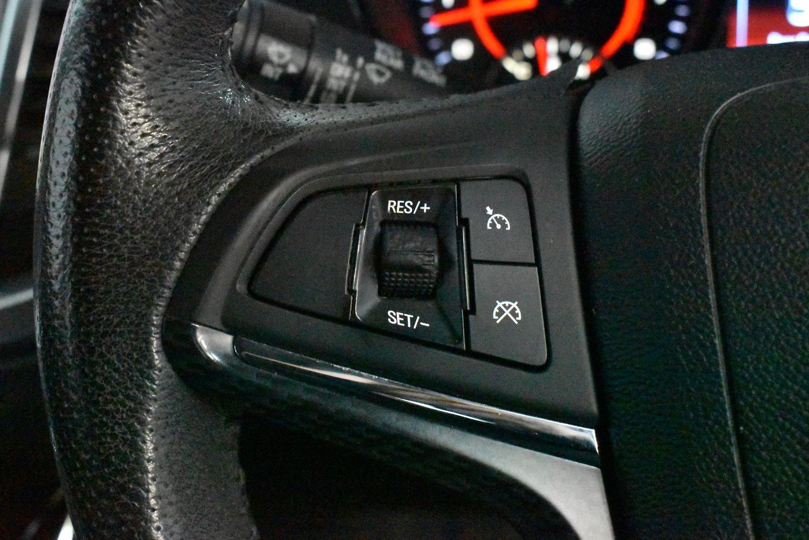 2016 Holden Commodore SS V — photo 21