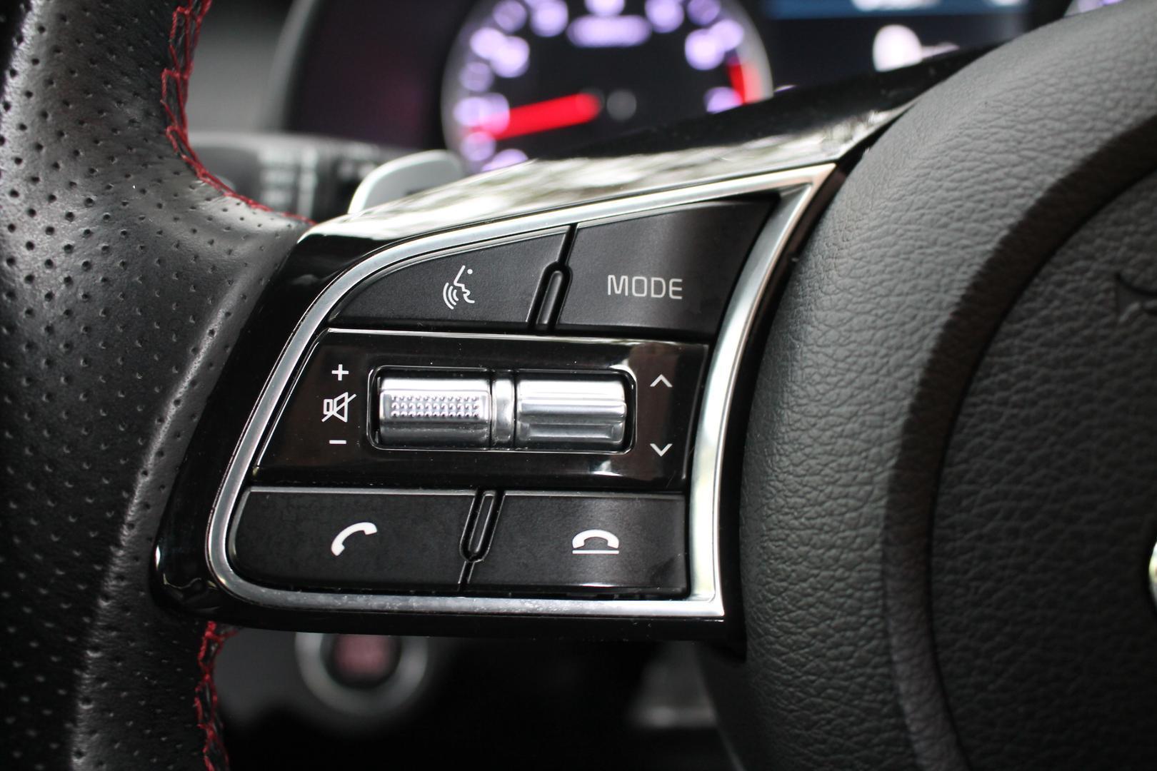 2019 Kia Cerato GT — photo 7