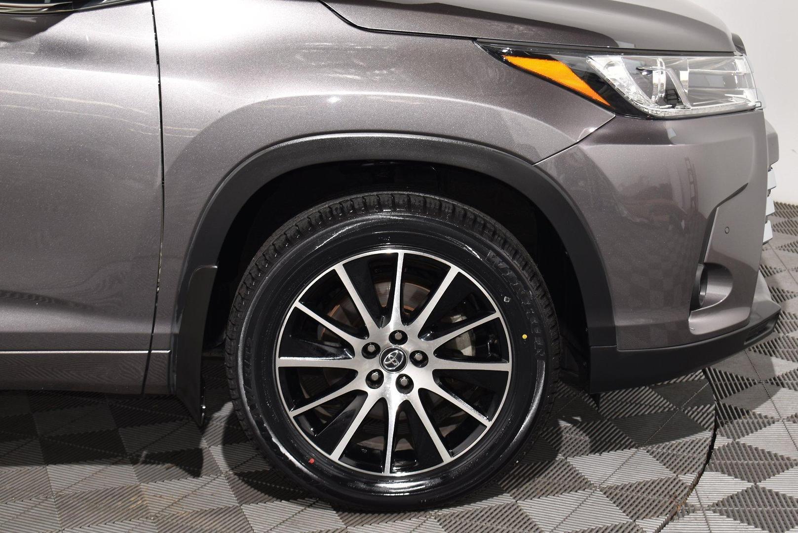 2019 Toyota Kluger Grande — photo 17
