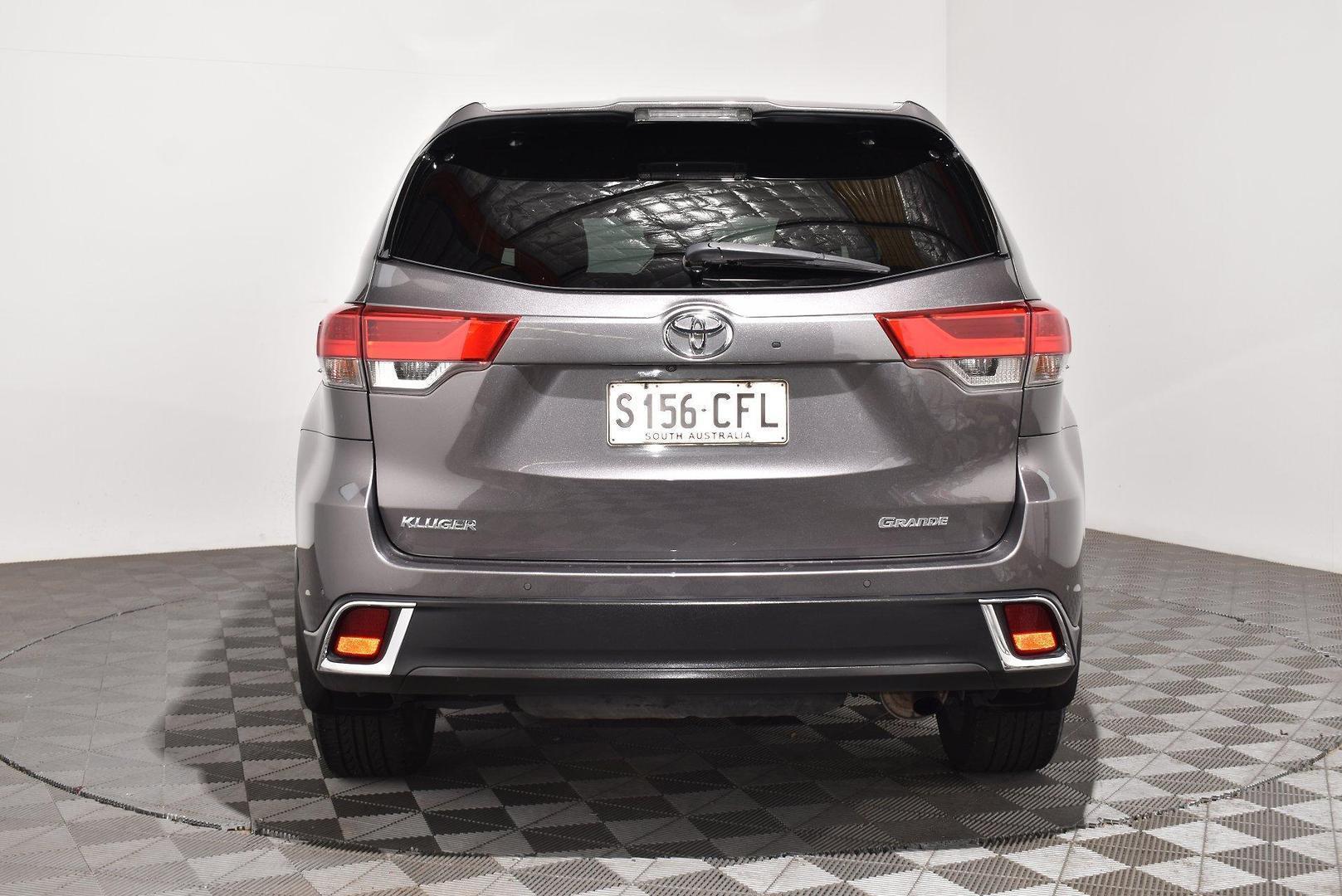 2019 Toyota Kluger Grande — photo 4