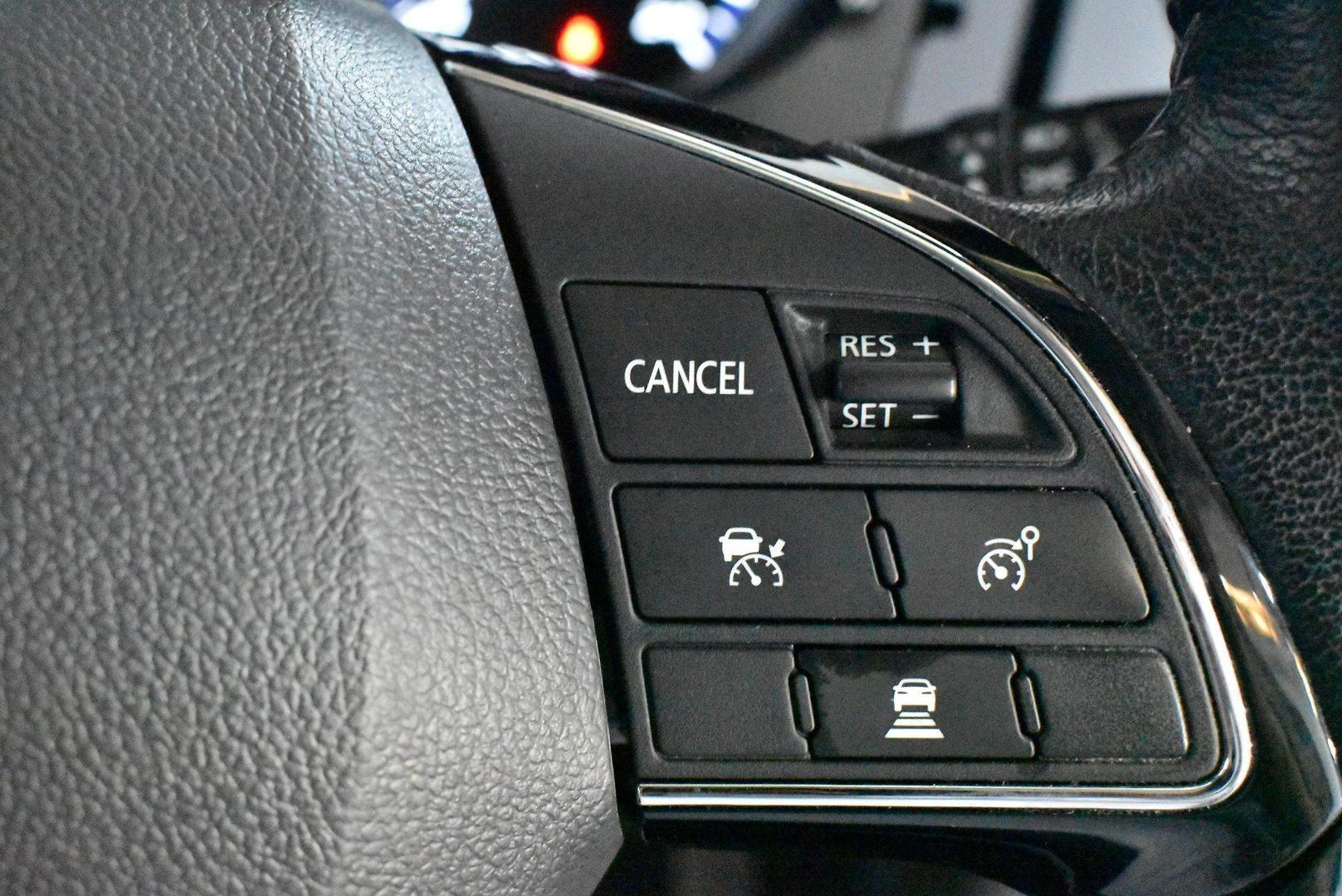 2019 Mitsubishi Outlander LS — photo 21