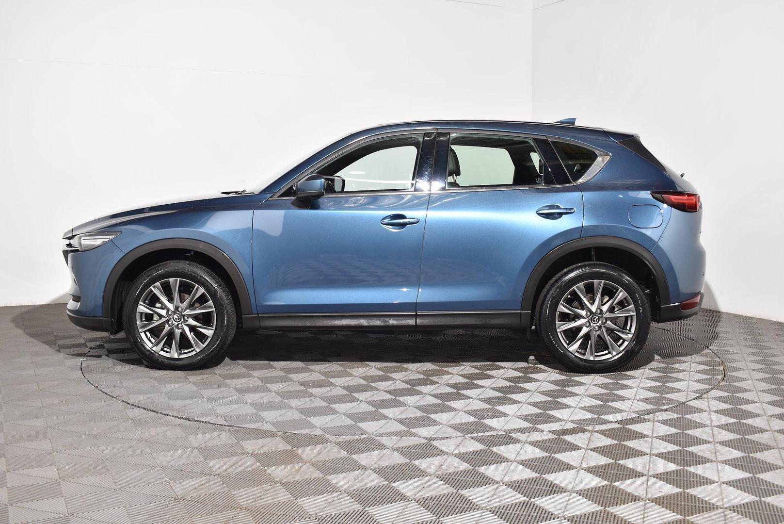 2021 Mazda CX-5 Akera — photo 10