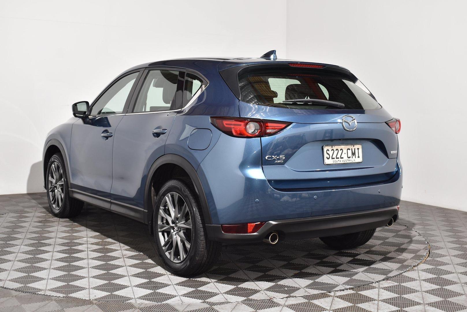 2021 Mazda CX-5 Akera — photo 2