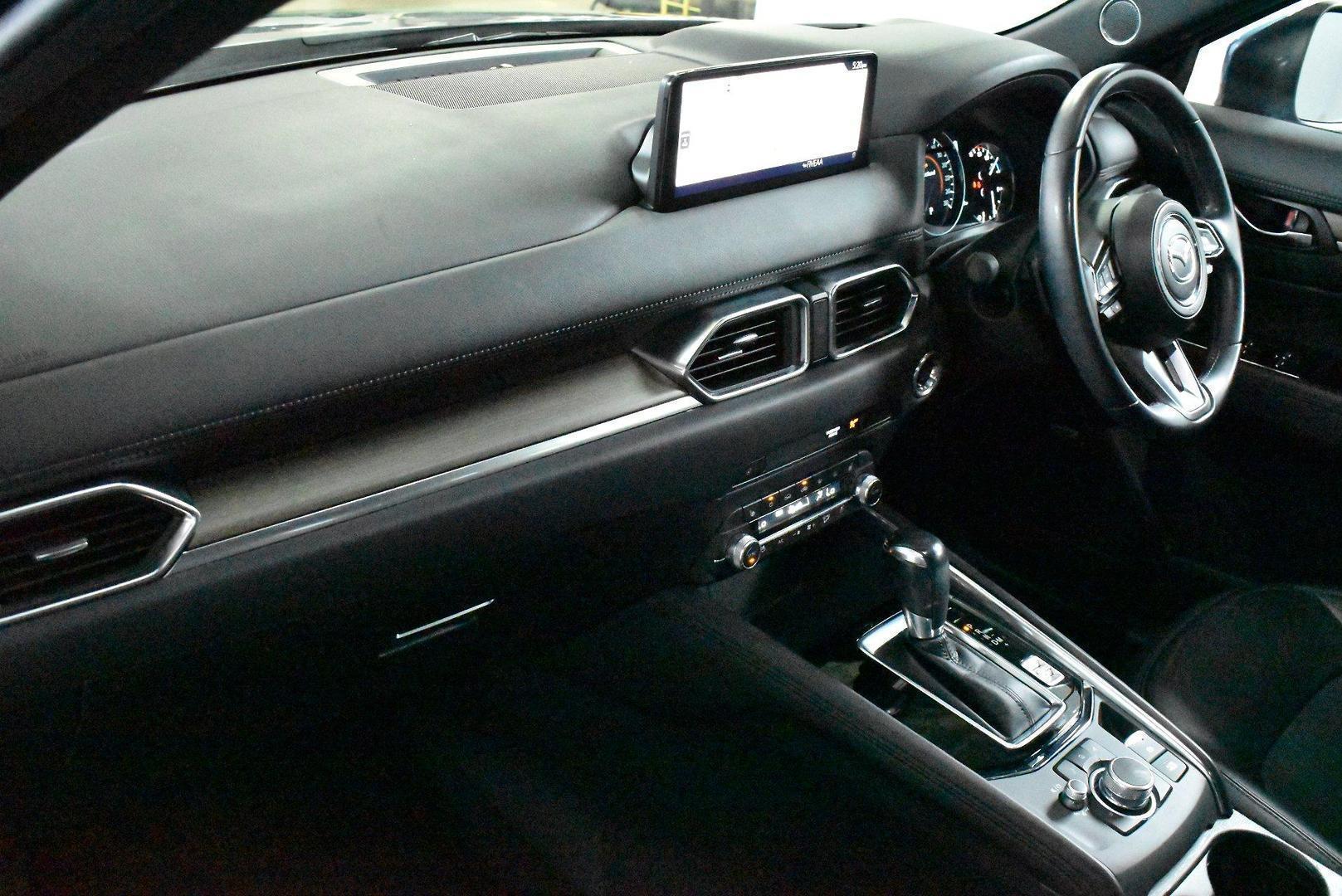 2021 Mazda CX-5 Akera — photo 6