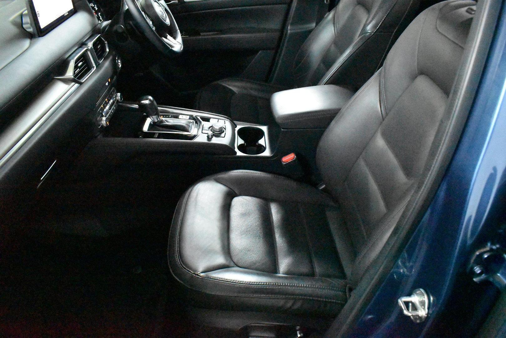 2021 Mazda CX-5 Akera — photo 7
