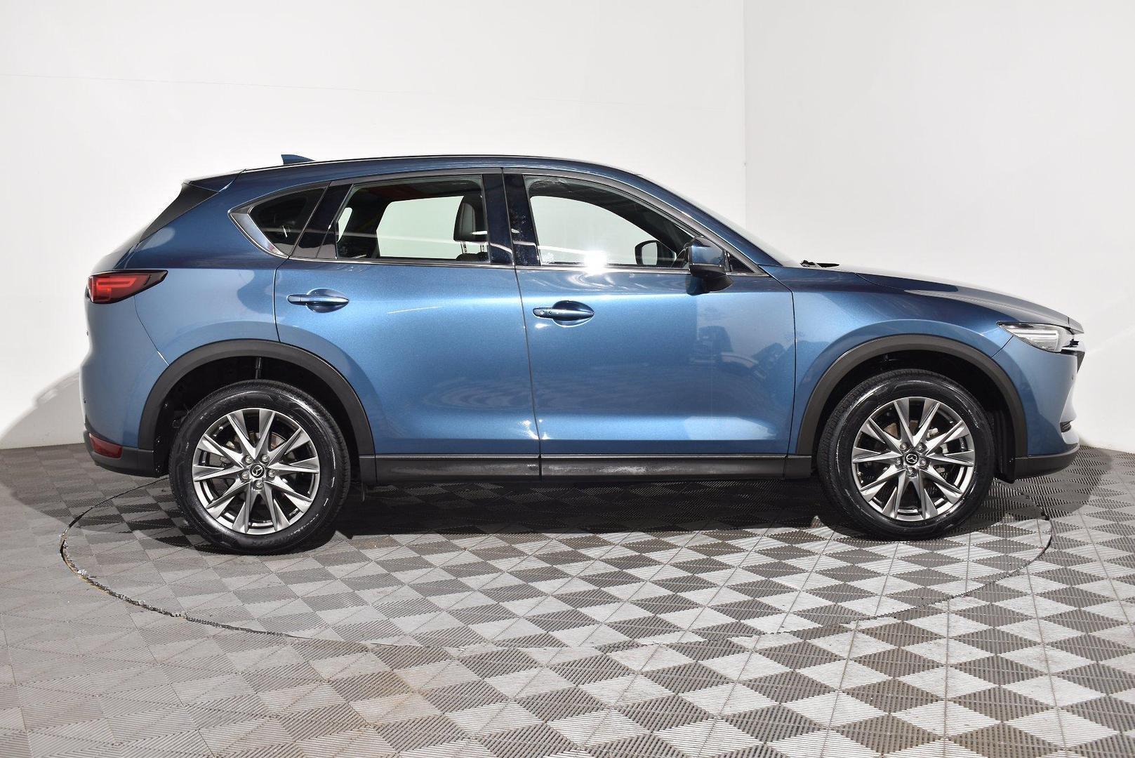 2021 Mazda CX-5 Akera — photo 9