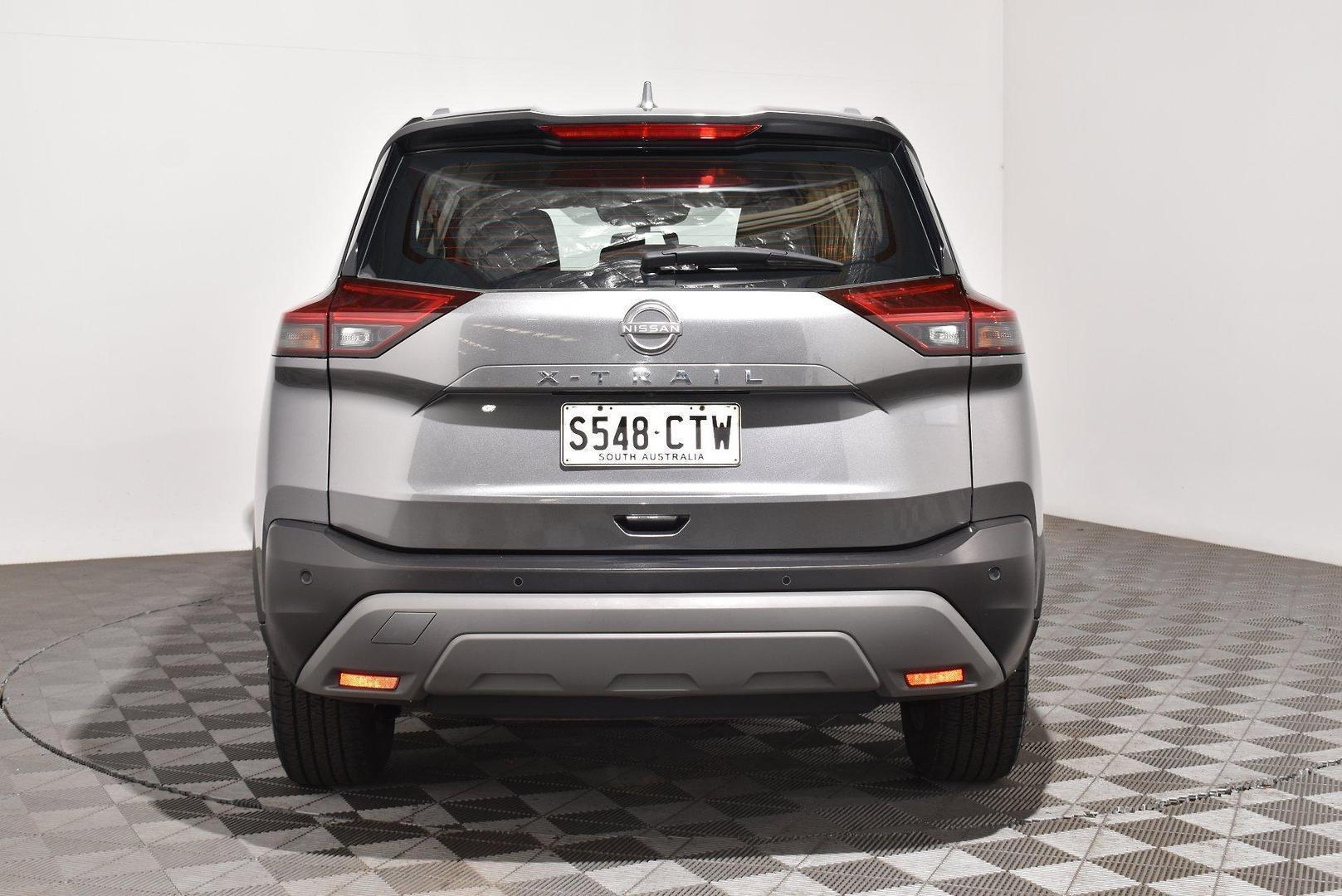 2023 Nissan X-TRAIL ST — photo 4
