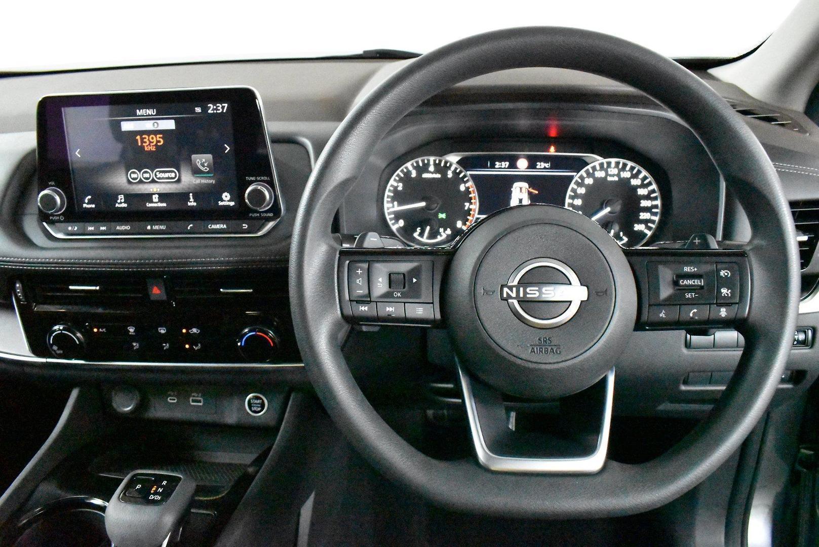 2023 Nissan X-TRAIL ST — photo 5