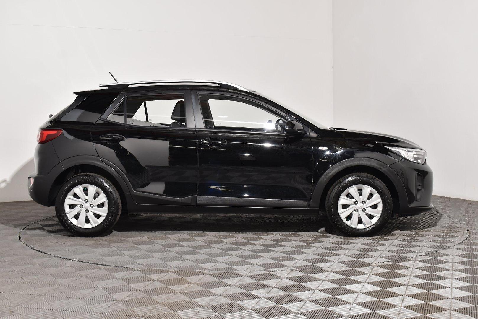 2021 Kia Stonic S — photo 10