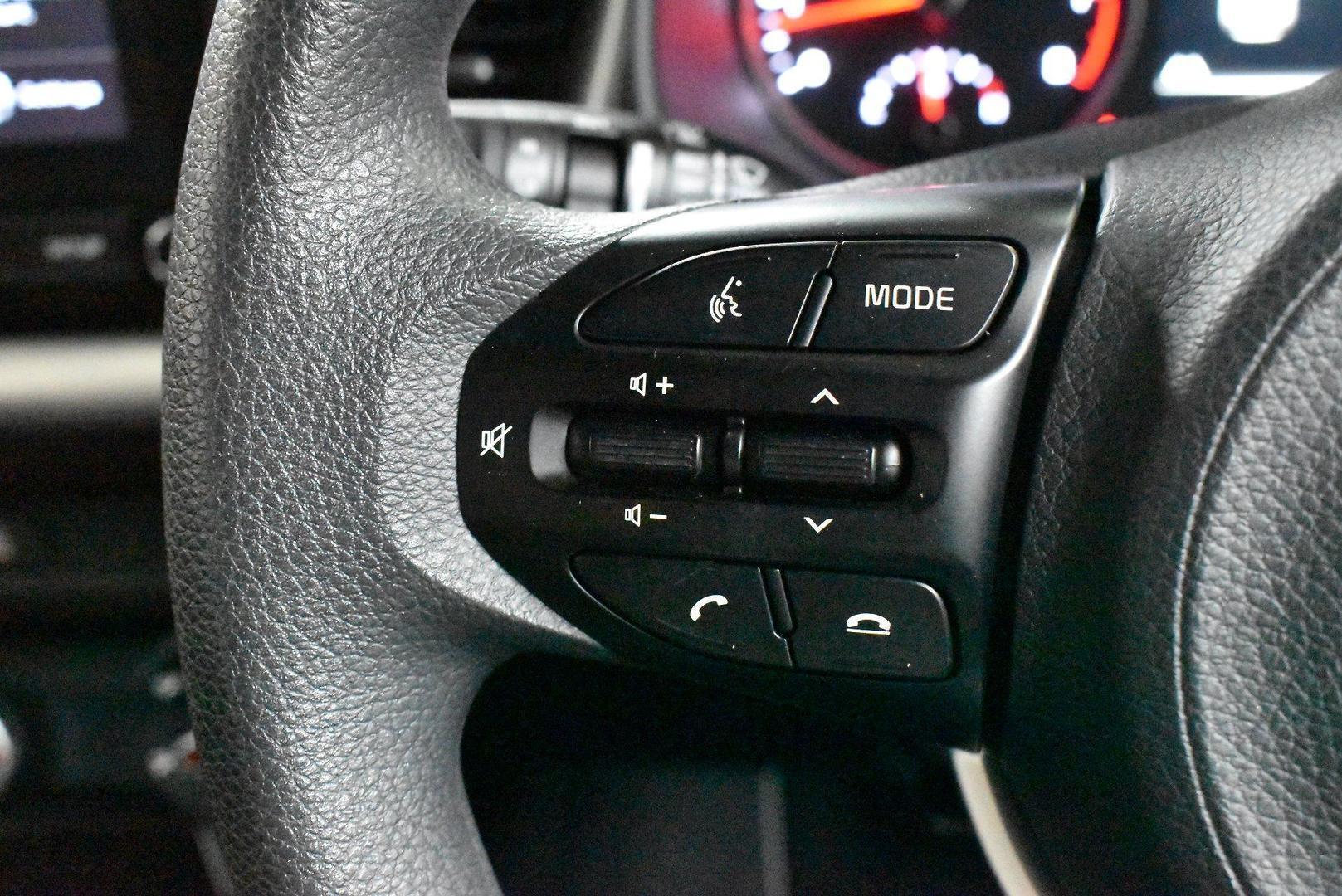 2021 Kia Stonic S — photo 21