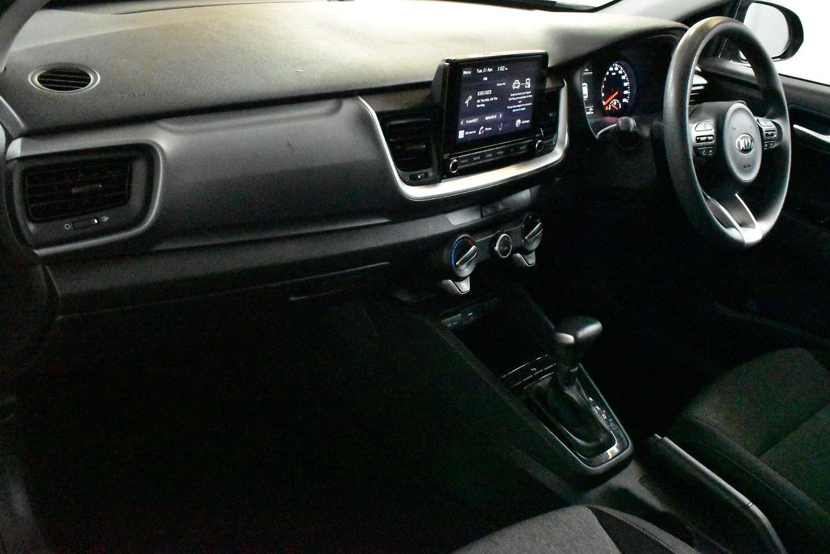 2021 Kia Stonic S — photo 6