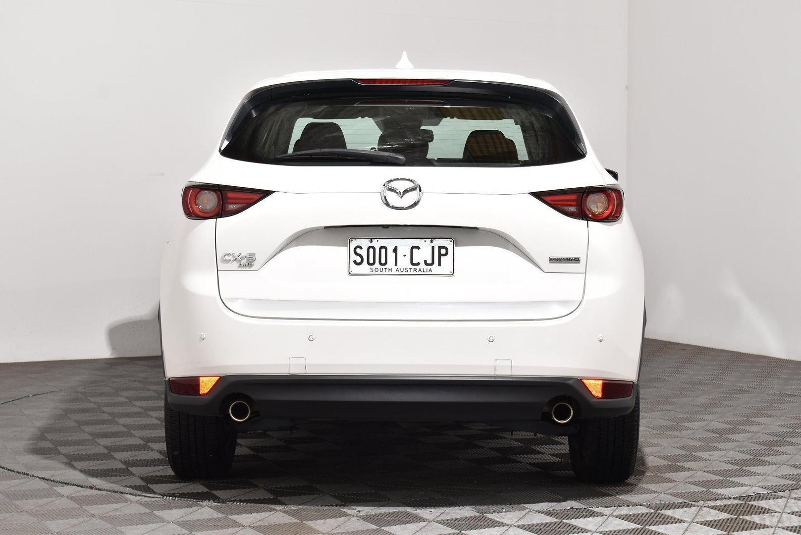 2021 Mazda CX-5 Touring — photo 4