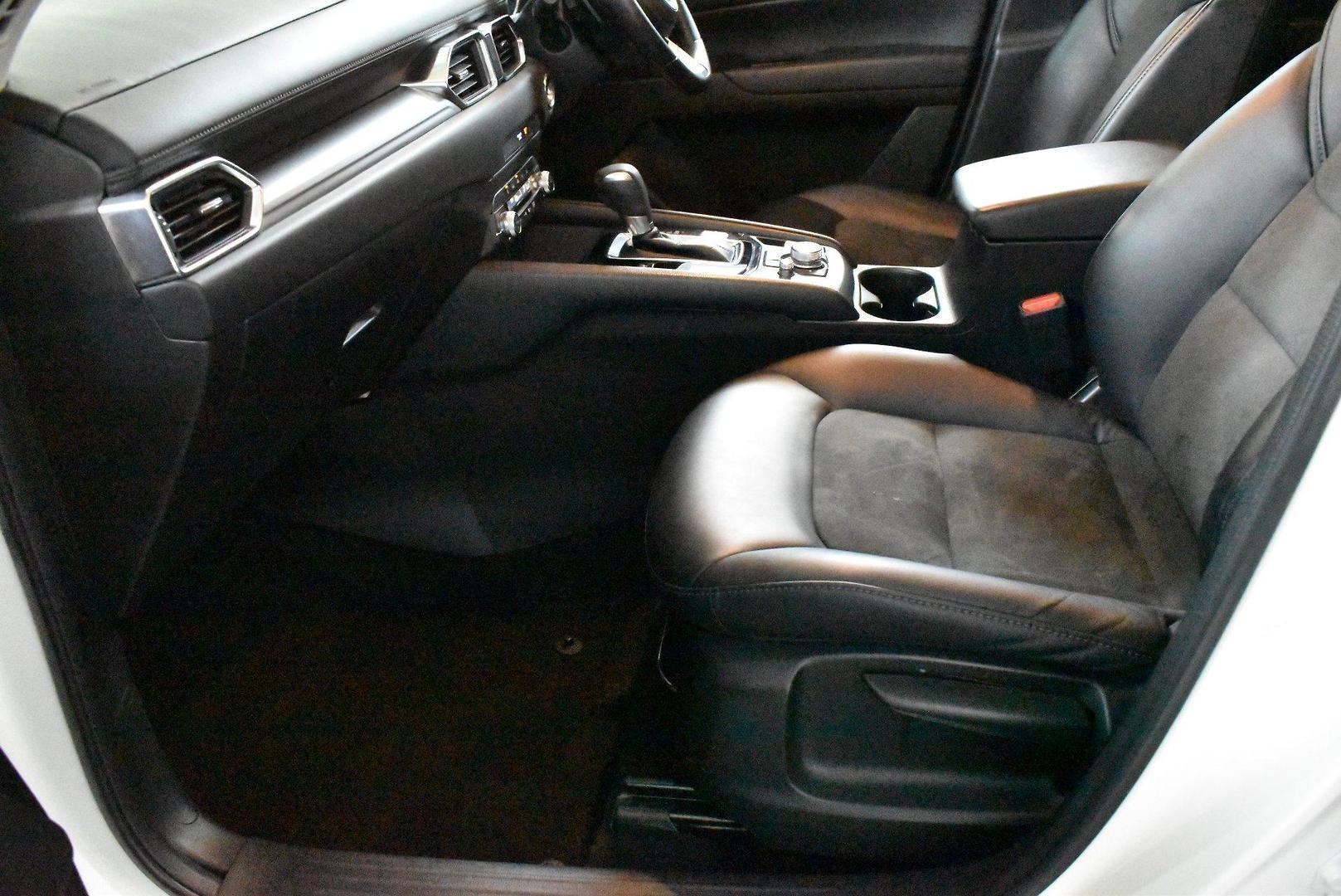 2021 Mazda CX-5 Touring — photo 7