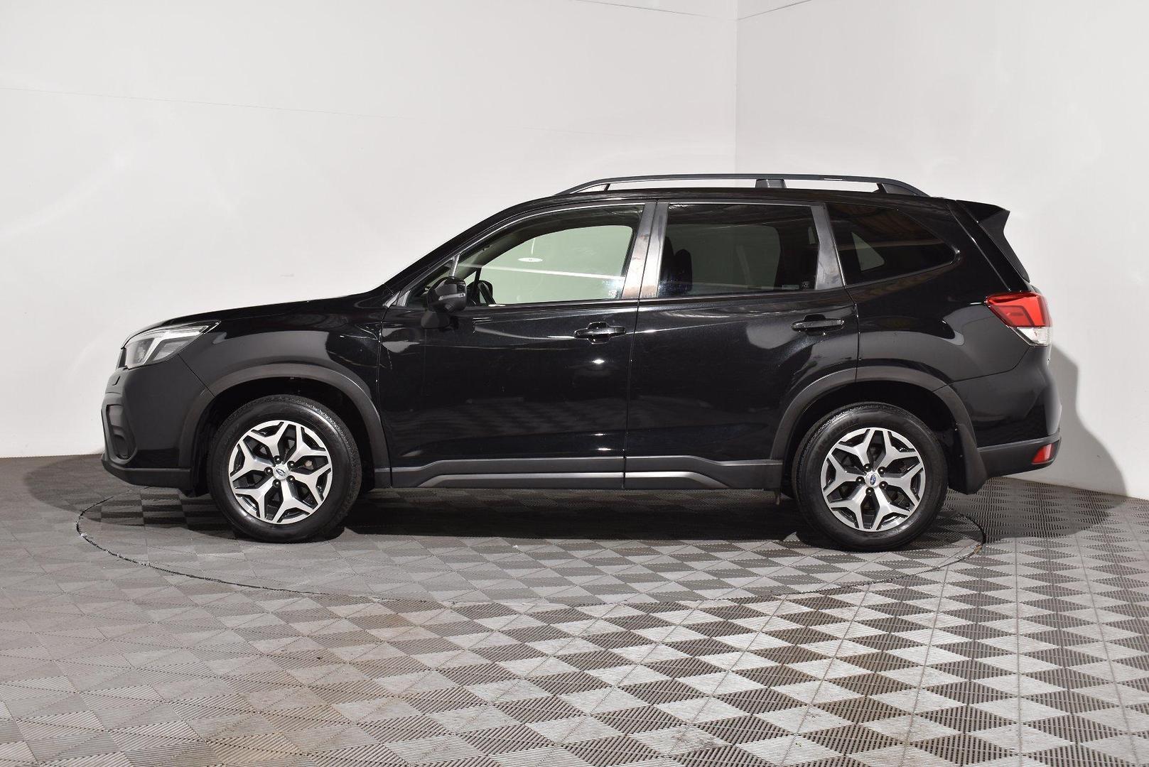 2019 Subaru Forester 25iL — photo 10