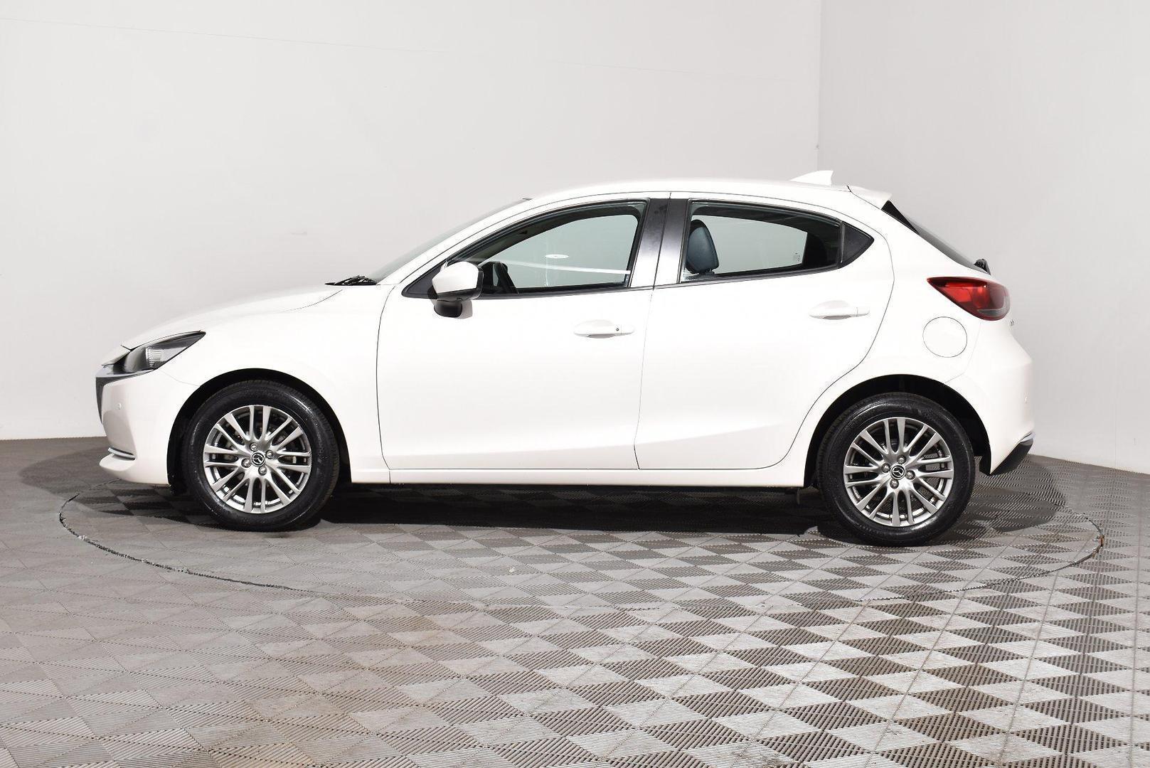 2021 Mazda 2 G15 GT — photo 10