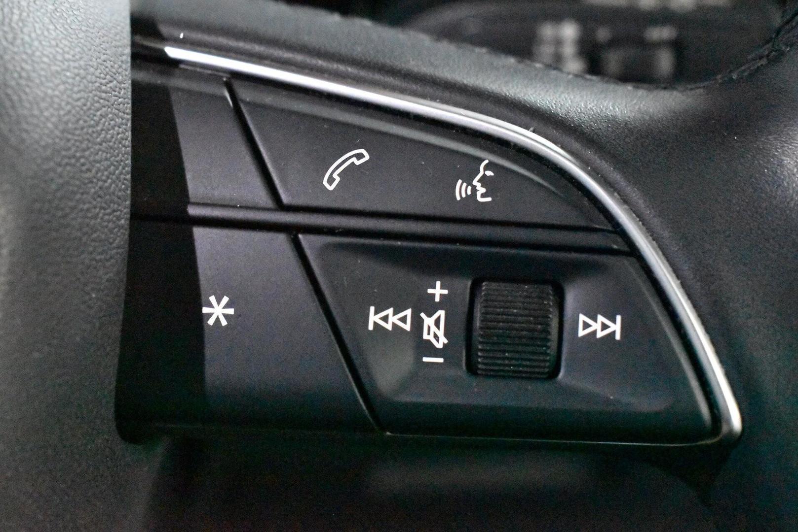2022 Audi Q3 35 TFSI S line — photo 21