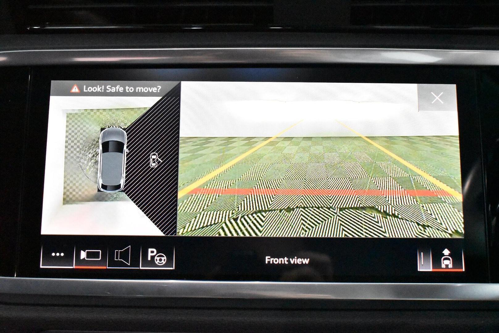 2022 Audi Q3 35 TFSI S line — photo 24