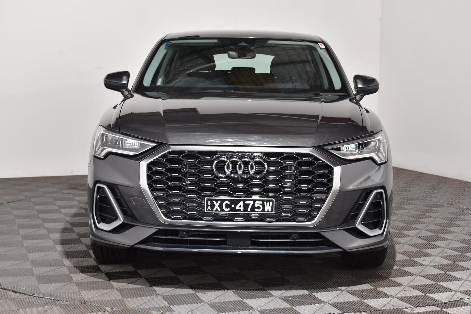 2022 Audi Q3 35 TFSI S line — photo 3