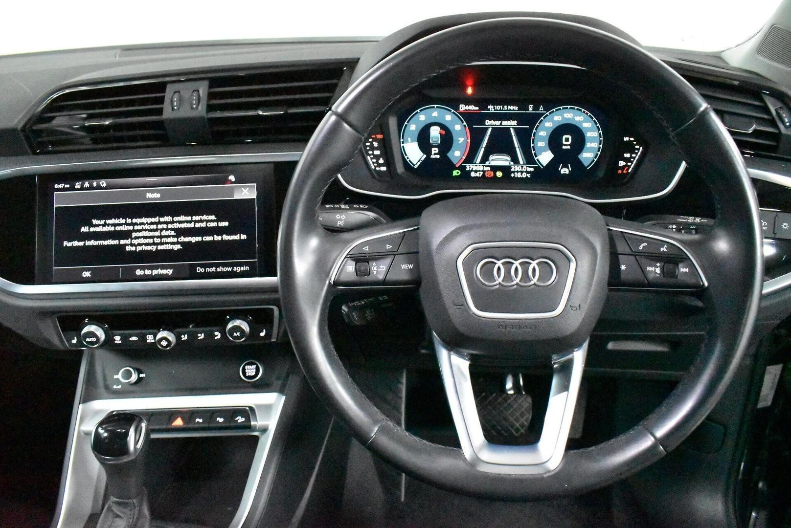 2022 Audi Q3 35 TFSI S line — photo 5