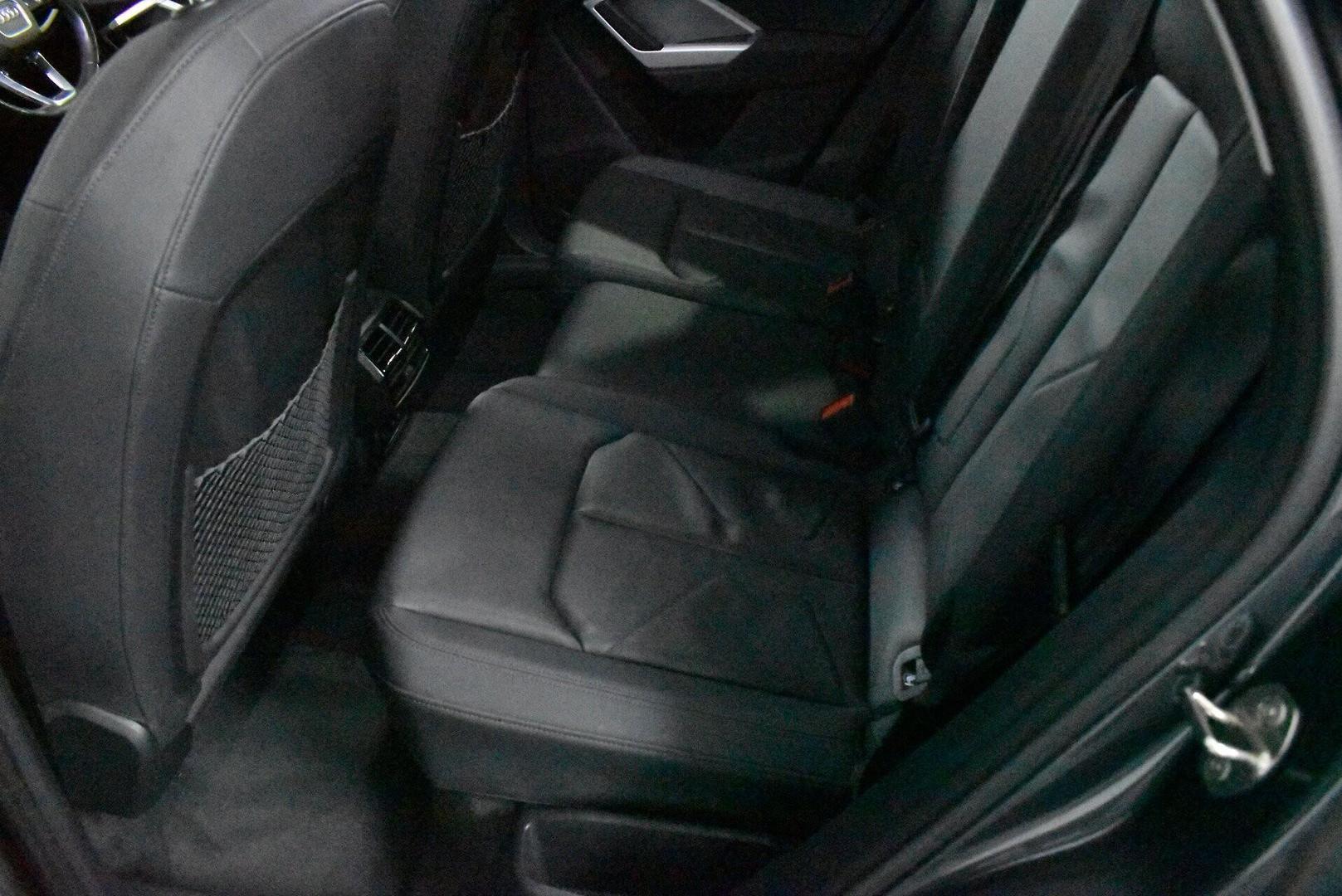 2022 Audi Q3 35 TFSI S line — photo 7