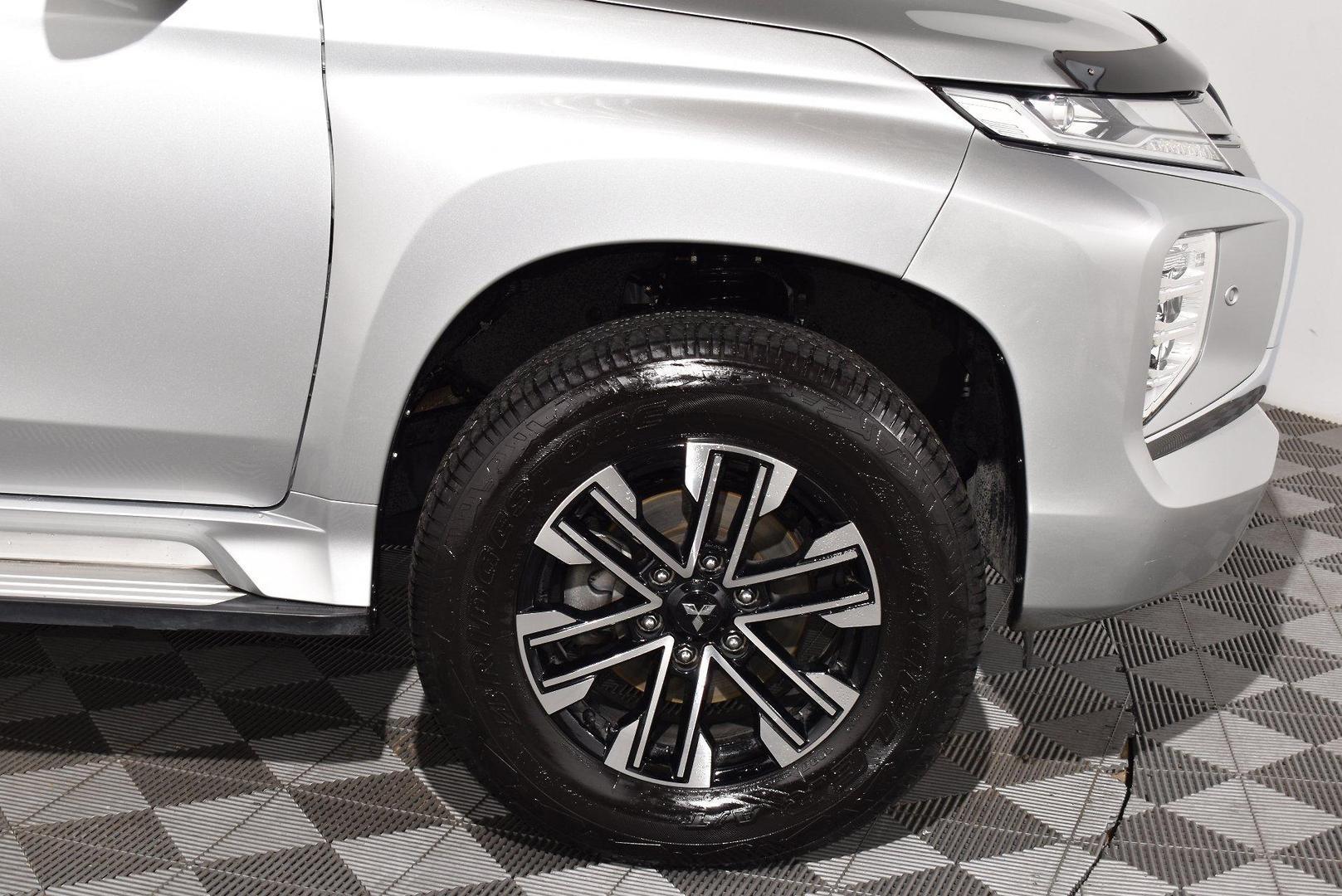 2021 Mitsubishi Pajero Sport Exceed — photo 18