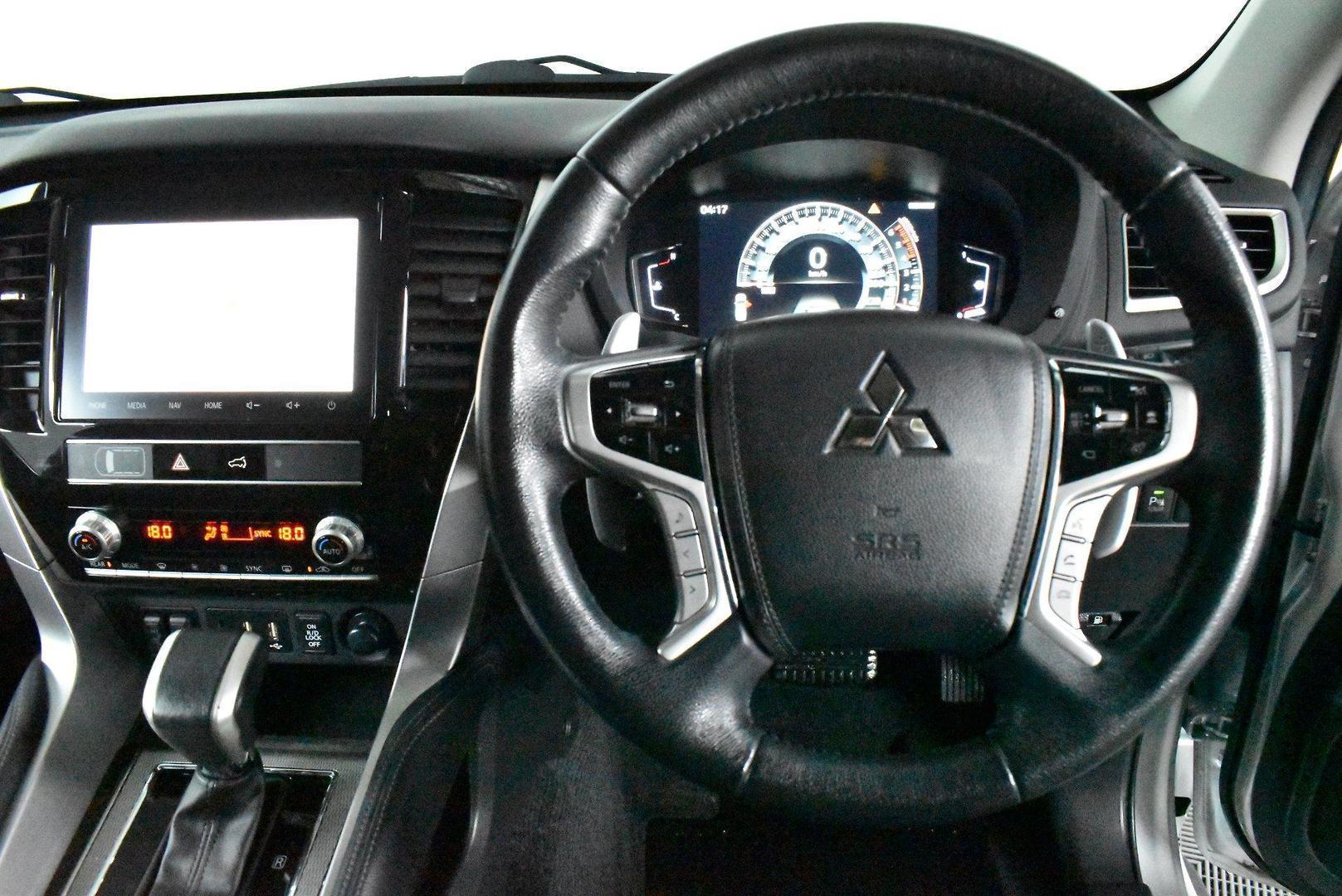 2021 Mitsubishi Pajero Sport Exceed — photo 5