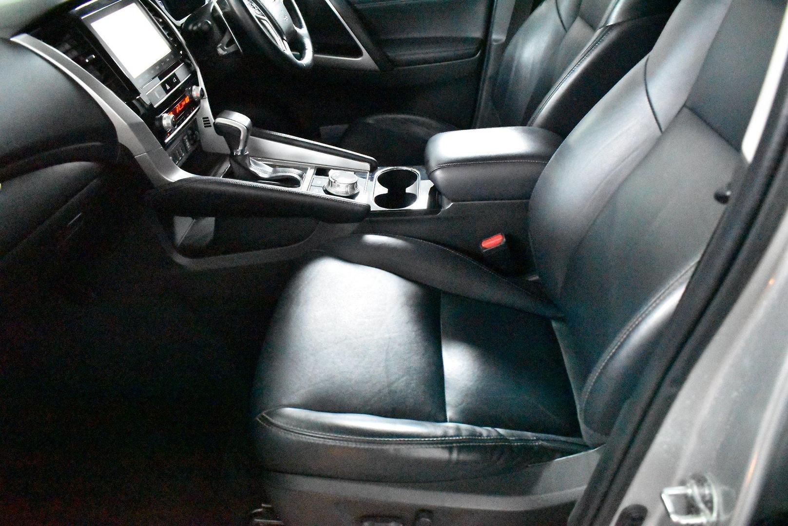2021 Mitsubishi Pajero Sport Exceed — photo 7