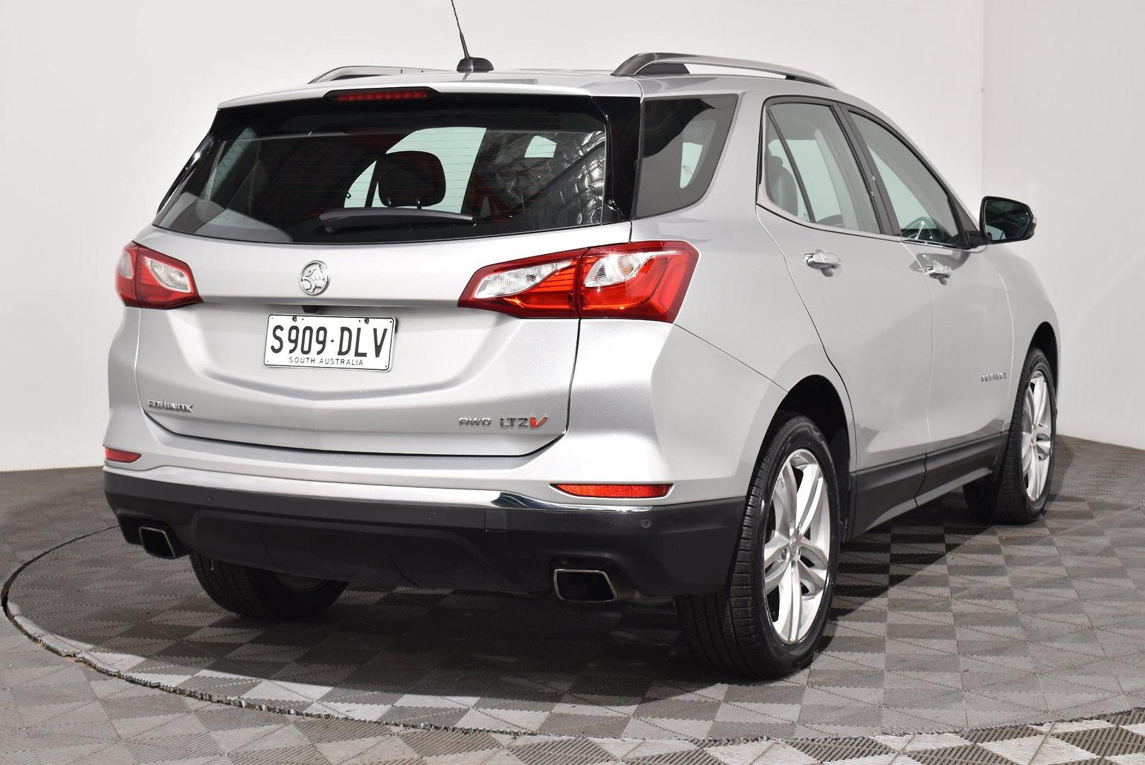 2017 Holden Equinox LTZV — photo 14