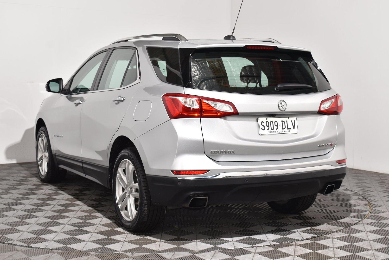 2017 Holden Equinox LTZV — photo 2