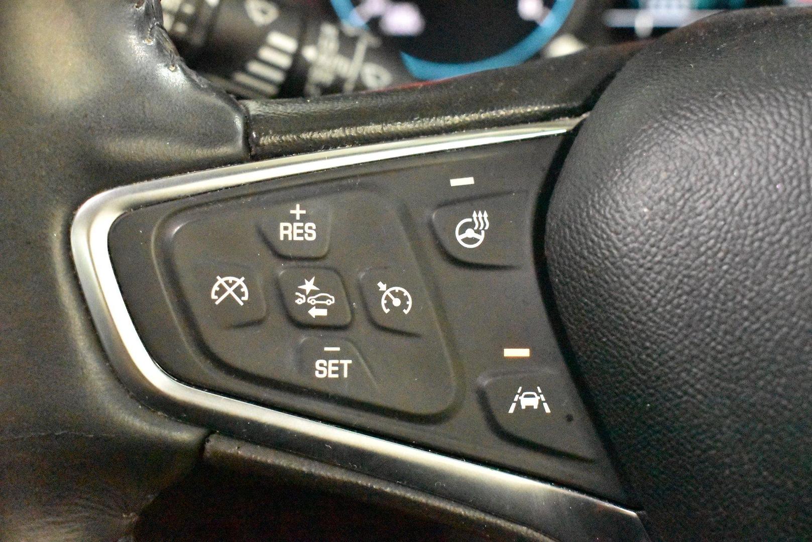 2017 Holden Equinox LTZV — photo 21