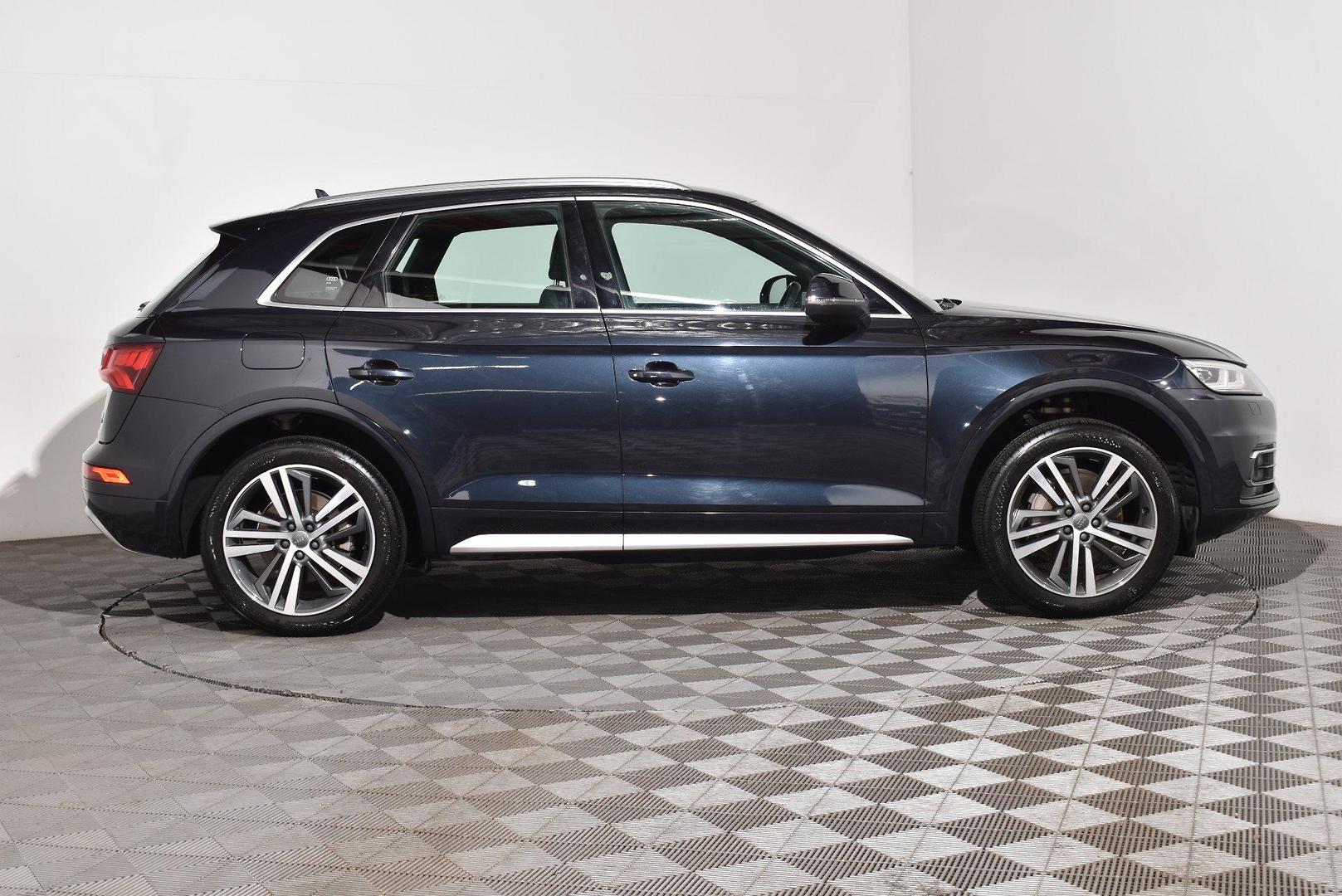 2017 Audi Q5 TFSI sport — photo 11