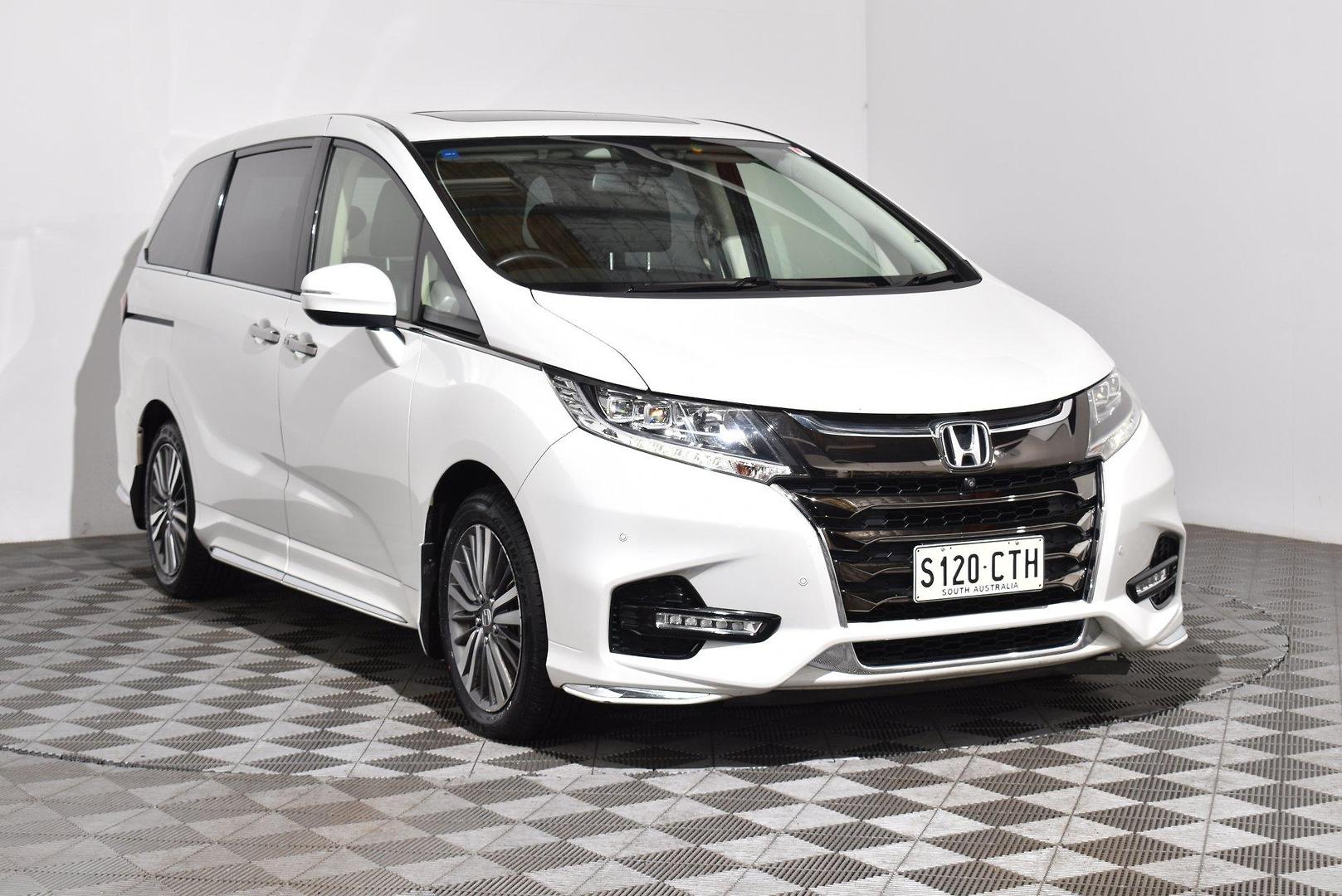 2018 Honda Odyssey VTiL — photo 1