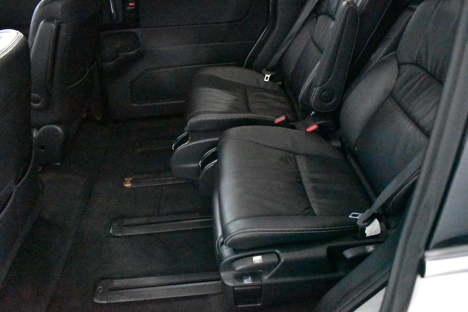 2018 Honda Odyssey VTiL — photo 10