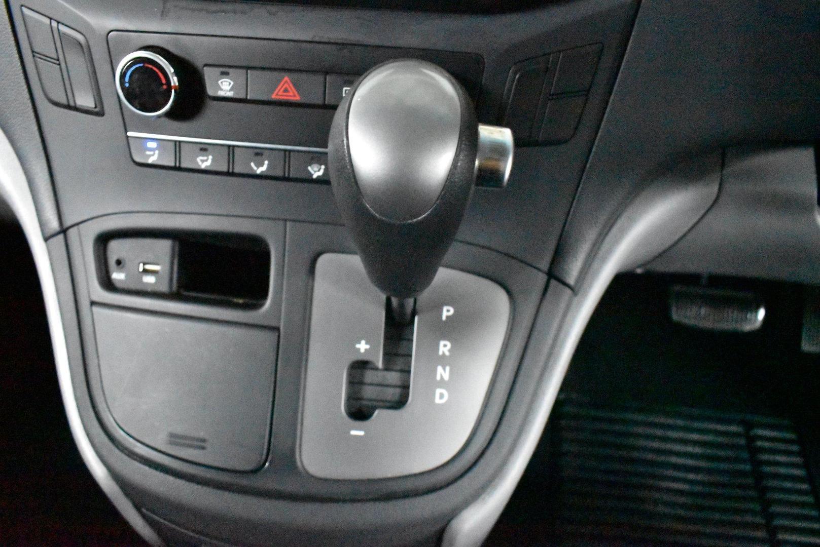 2020 Hyundai iLoad — photo 20