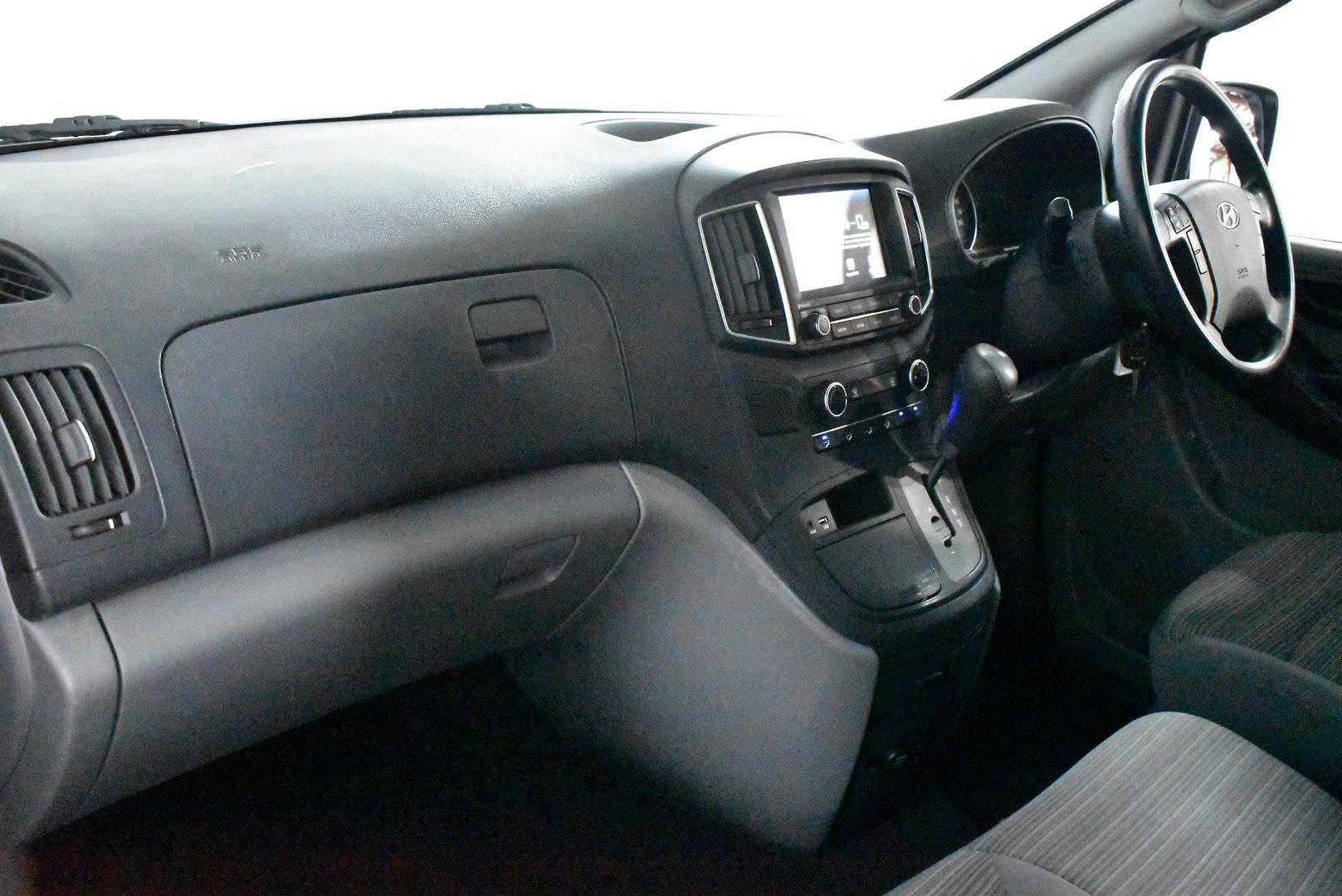 2020 Hyundai iLoad — photo 6