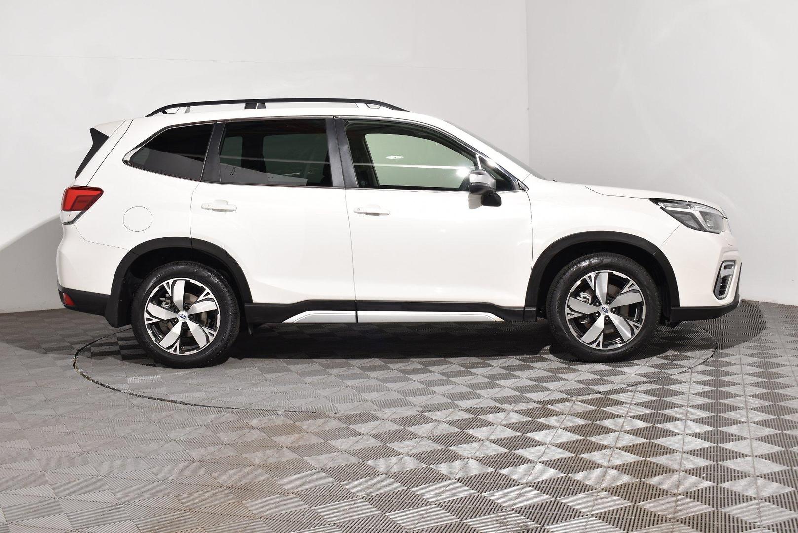 2020 Subaru Forester 25iS — photo 10