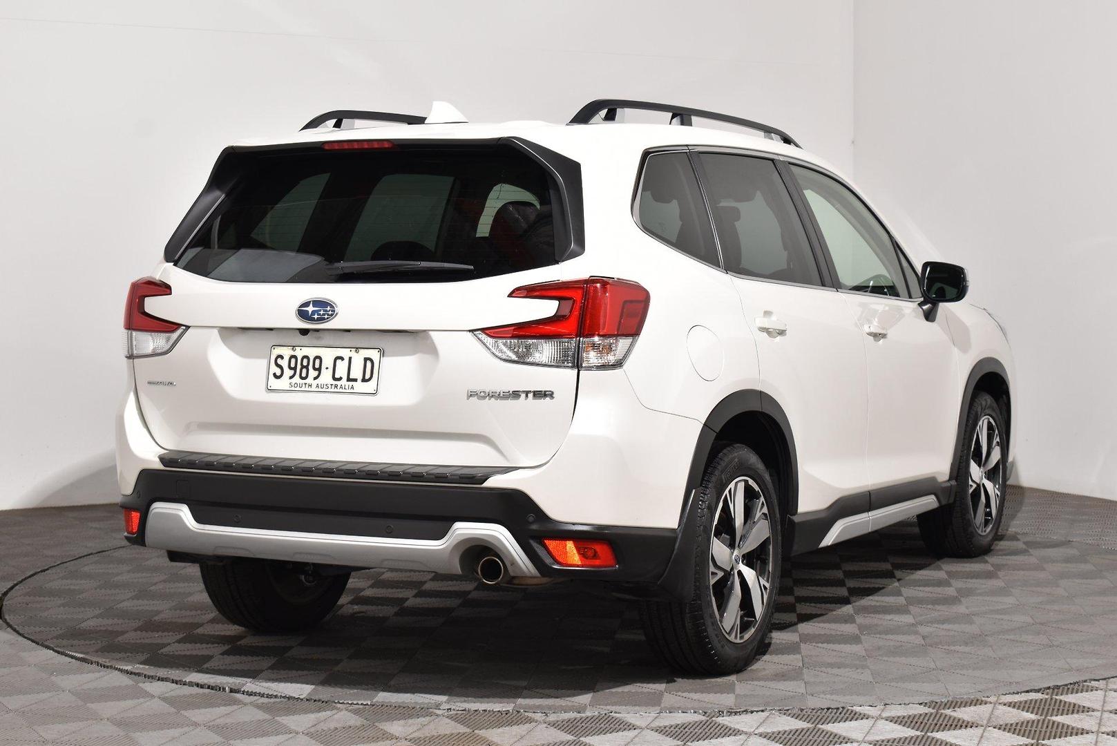 2020 Subaru Forester 25iS — photo 14