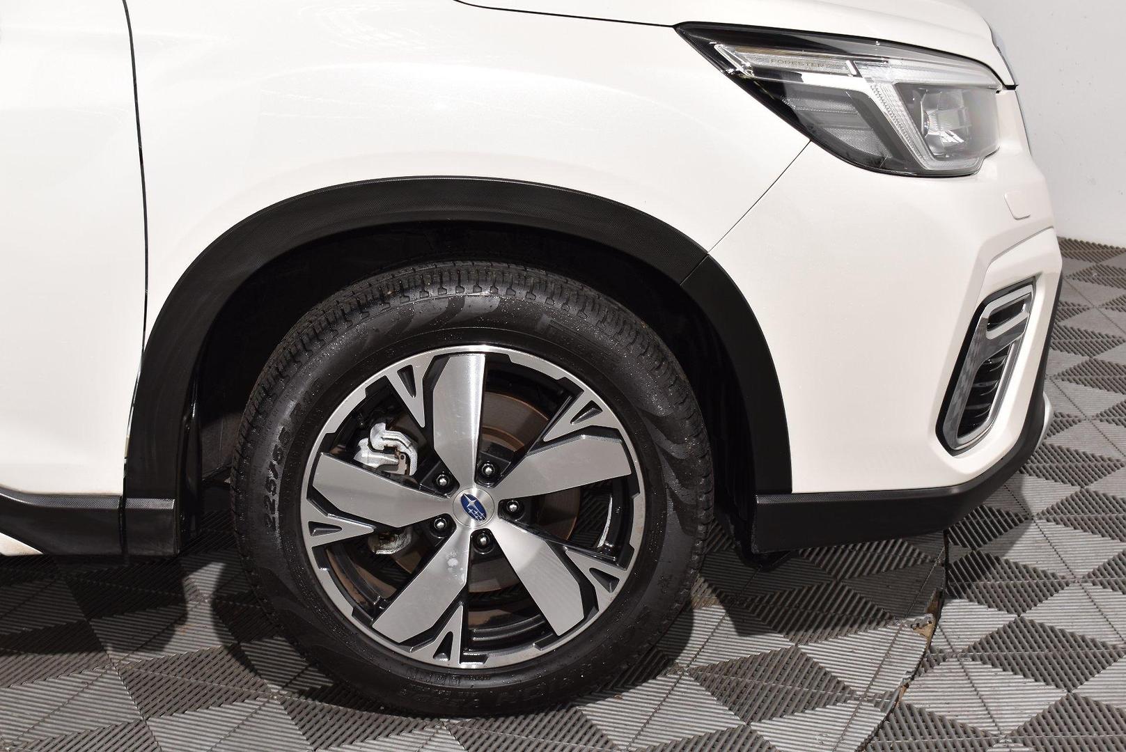 2020 Subaru Forester 25iS — photo 18