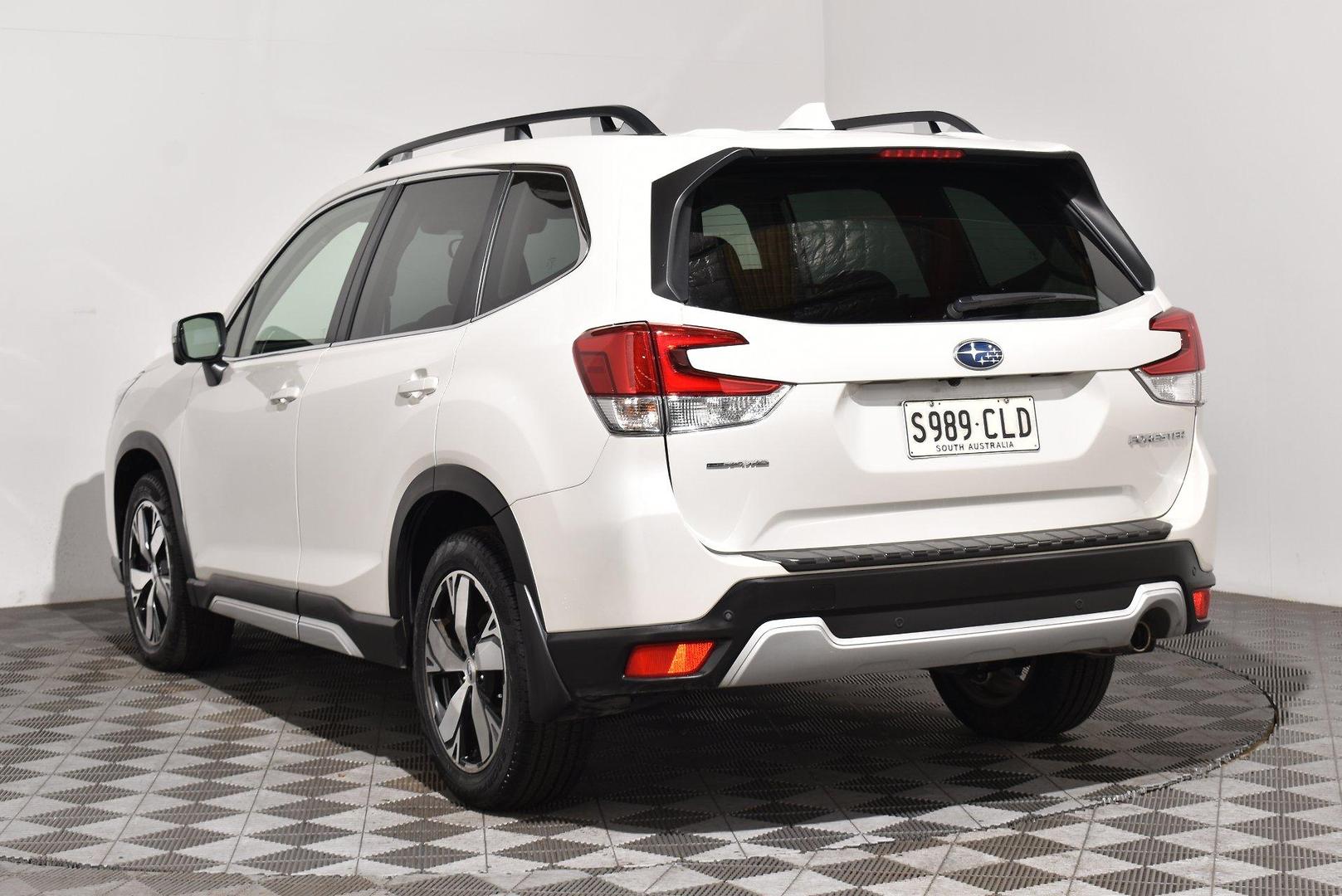 2020 Subaru Forester 25iS — photo 2
