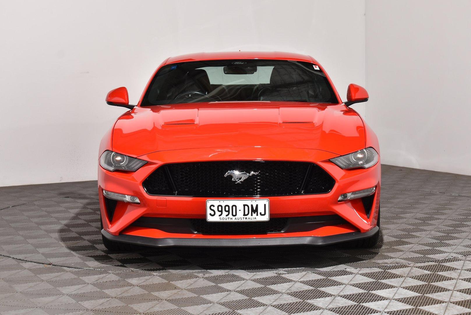 2021 Ford Mustang GT — photo 3