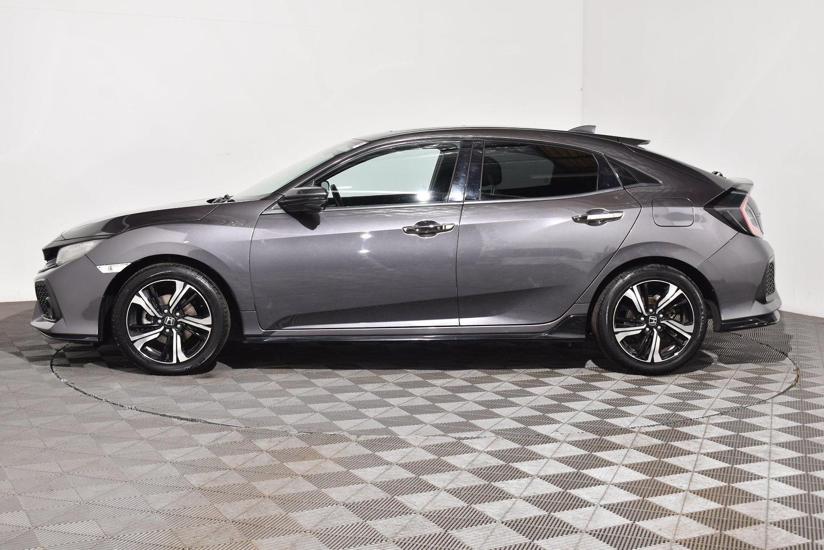 2017 Honda Civic RS — photo 11