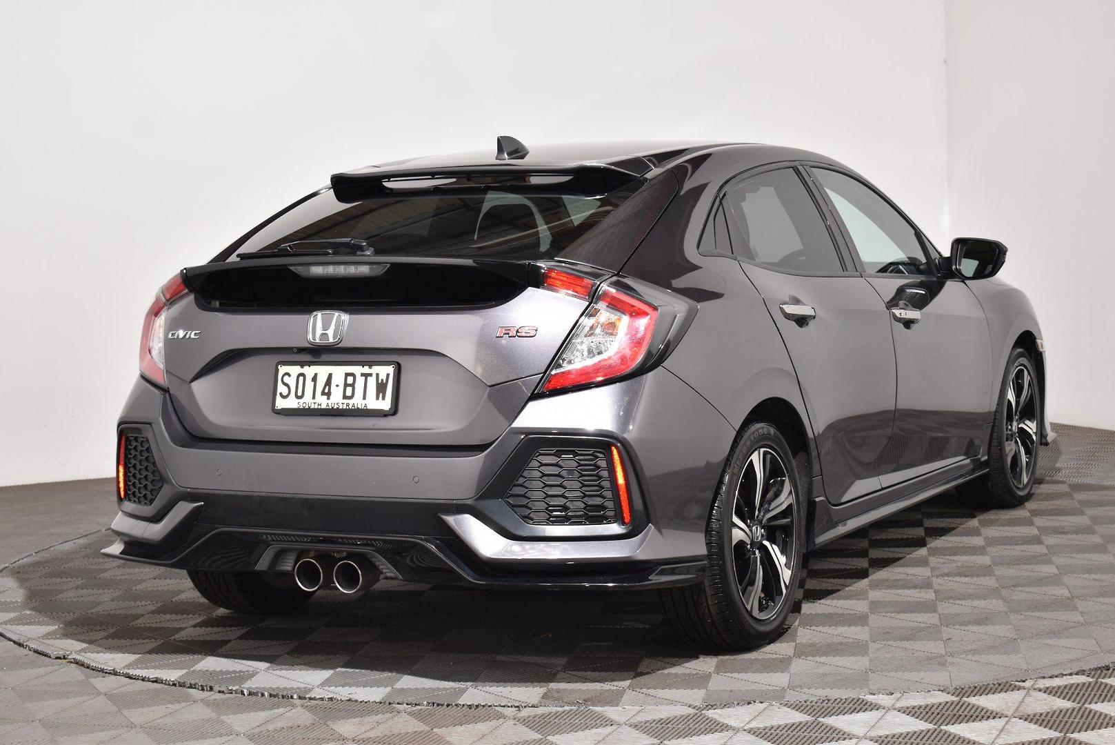 2017 Honda Civic RS — photo 14