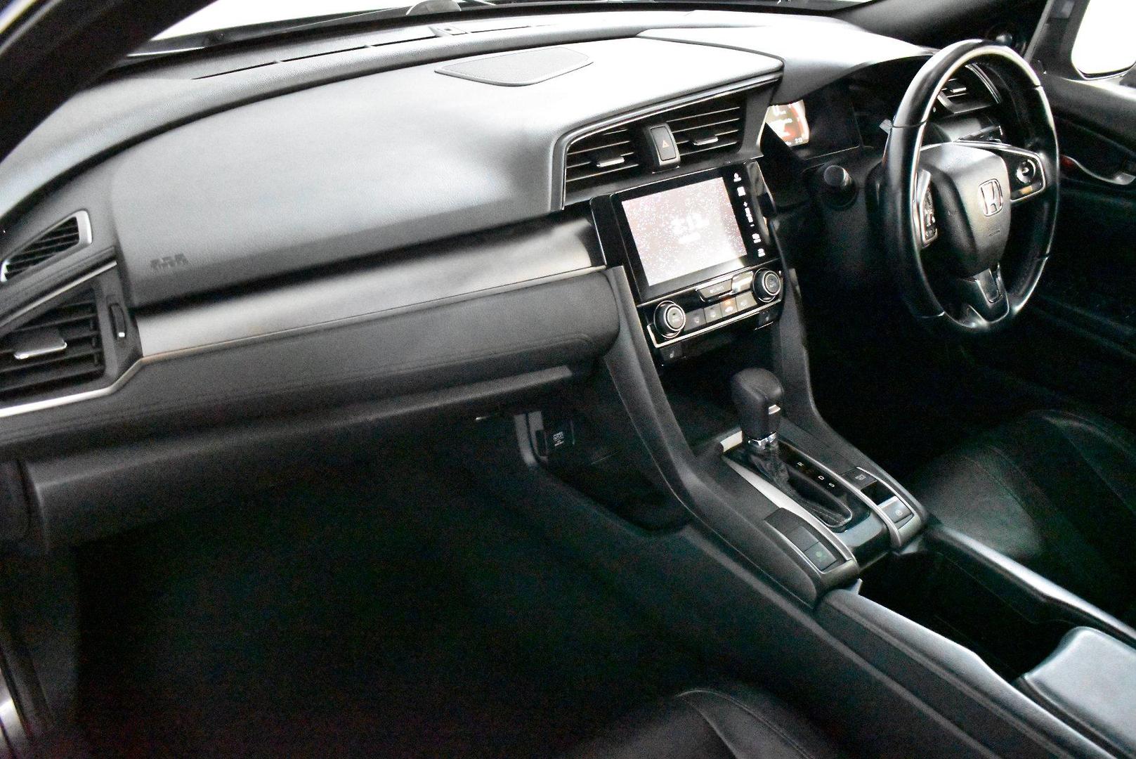 2017 Honda Civic RS — photo 6