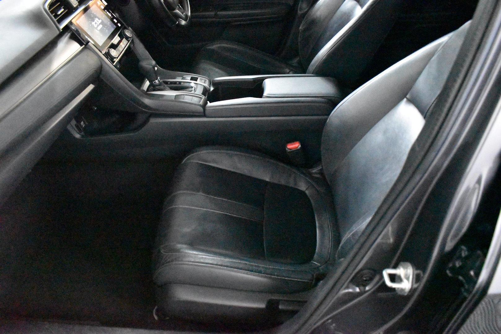 2017 Honda Civic RS — photo 7