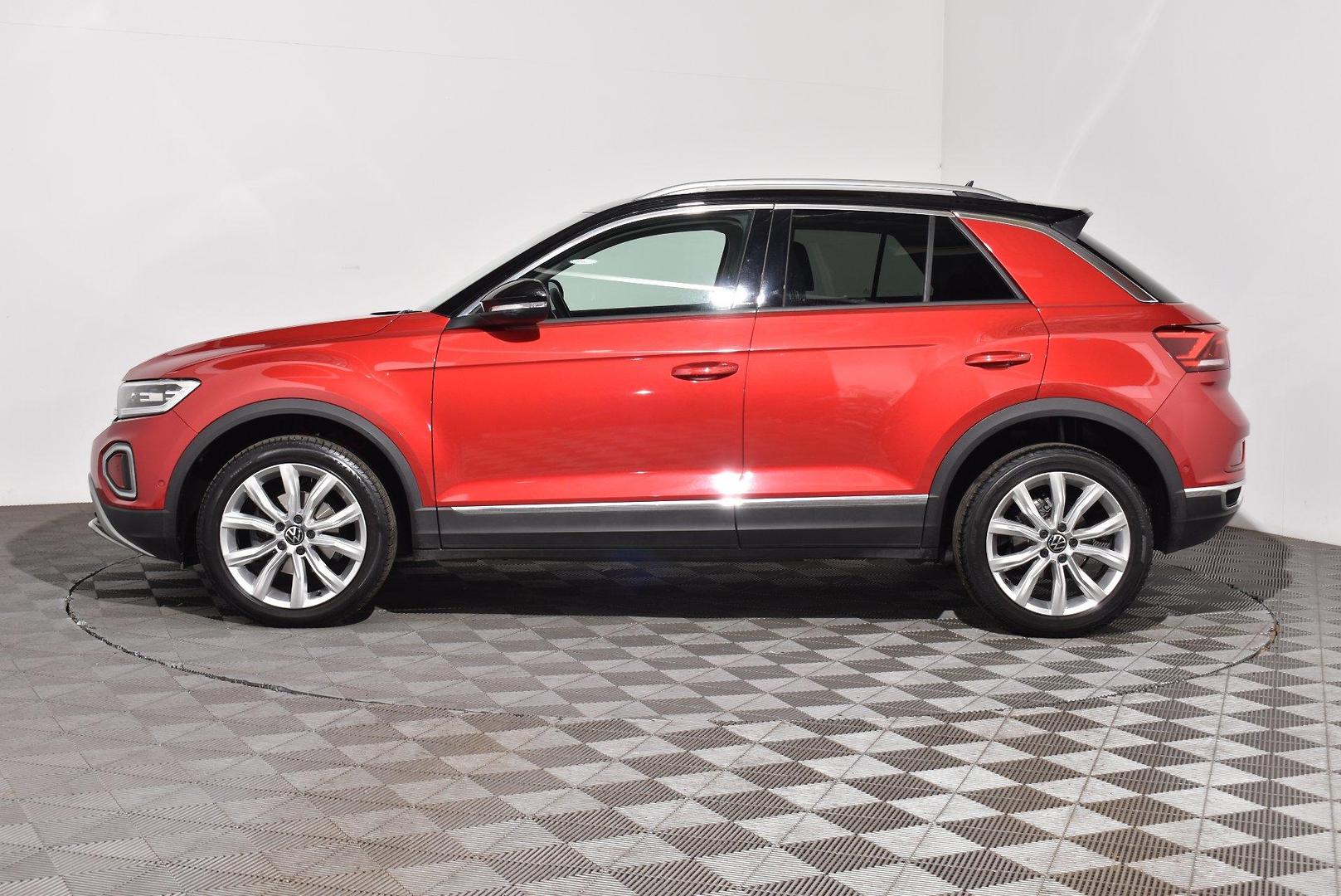 2022 Volkswagen T-Roc 110TSI Style — photo 11