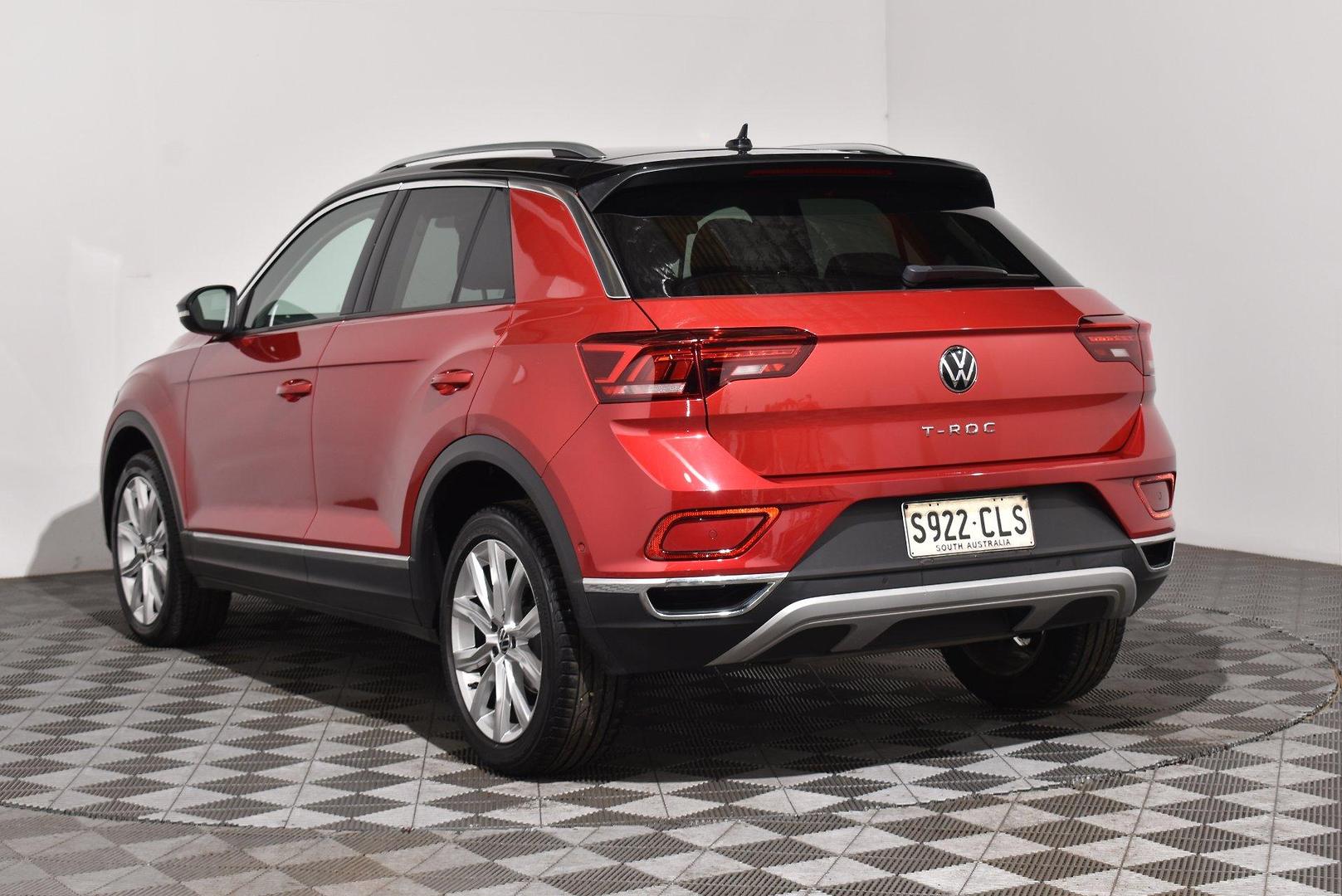 2022 Volkswagen T-Roc 110TSI Style — photo 2