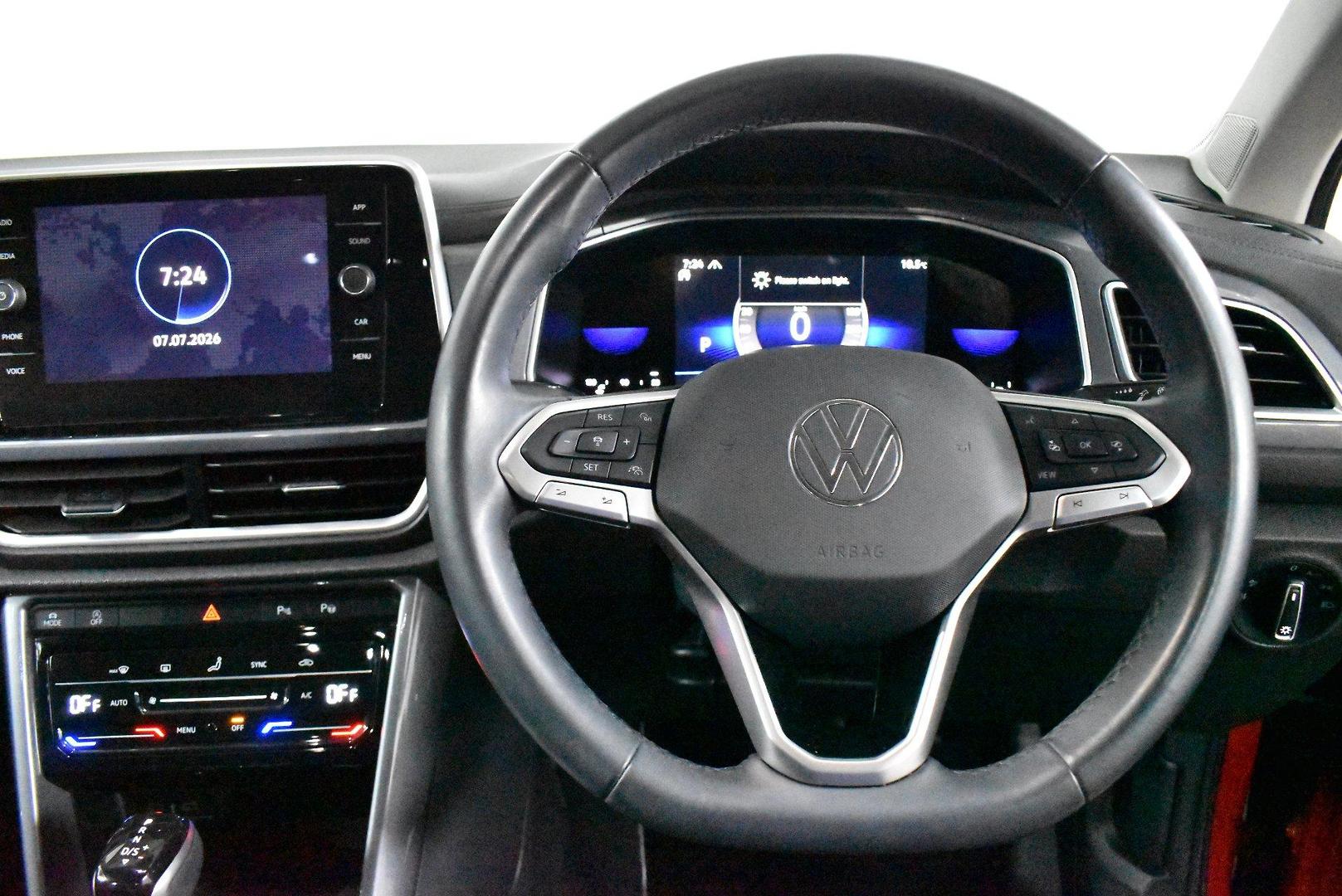 2022 Volkswagen T-Roc 110TSI Style — photo 5