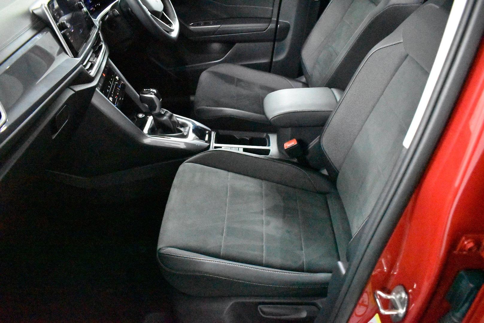 2022 Volkswagen T-Roc 110TSI Style — photo 7