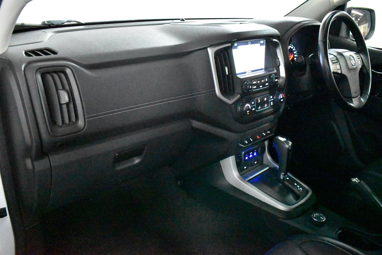 2017 Holden Colorado Z71 — photo 6 of 27