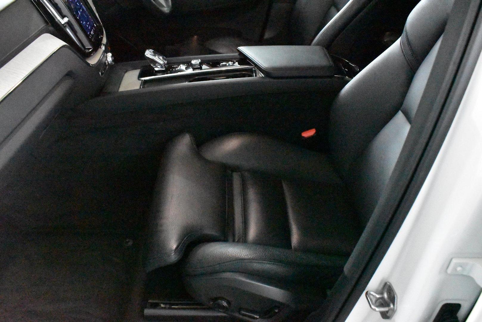 2021 Volvo XC60 B5 Inscription — photo 7